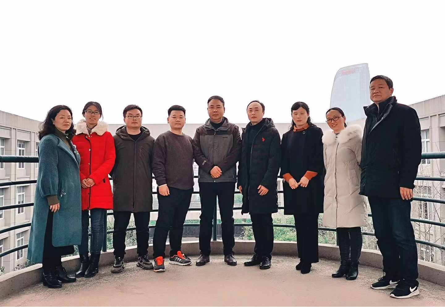 力学笃行，精进不休